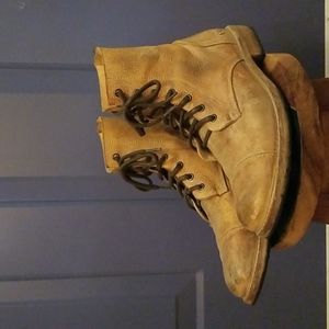 Bed Stu Men's Boots Size 9